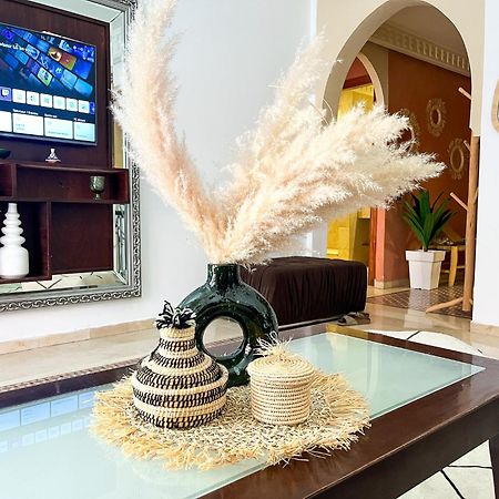 Appartement Chic Gueliz Plaza Avec Vue Marrakesh Esterno foto