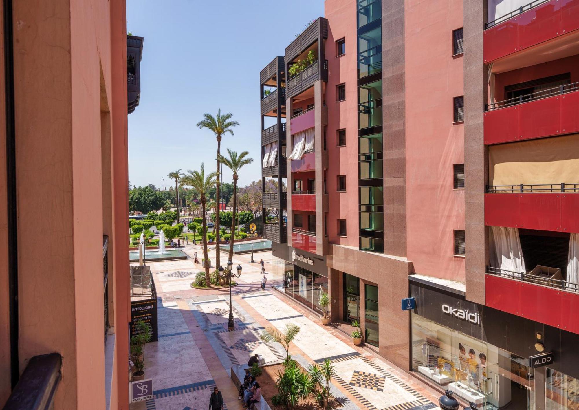 Appartement Chic Gueliz Plaza Avec Vue Marrakesh Esterno foto