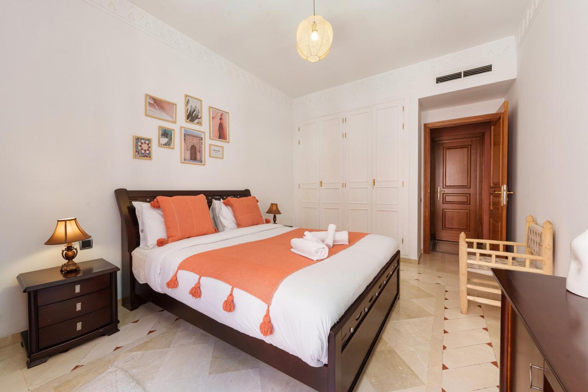 Appartement Chic Gueliz Plaza Avec Vue Marrakesh Esterno foto