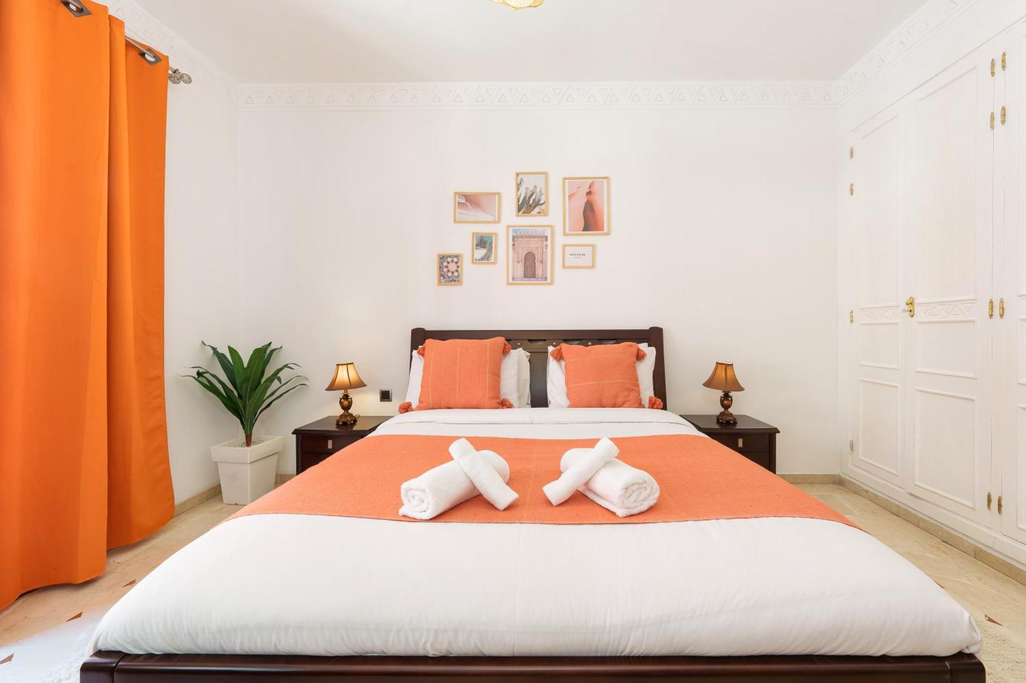 Appartement Chic Gueliz Plaza Avec Vue Marrakesh Esterno foto