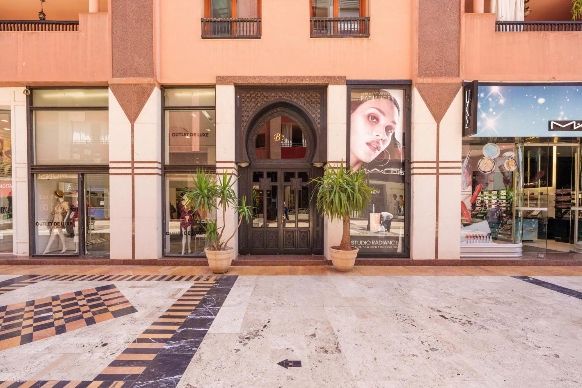 Appartement Chic Gueliz Plaza Avec Vue Marrakesh Esterno foto