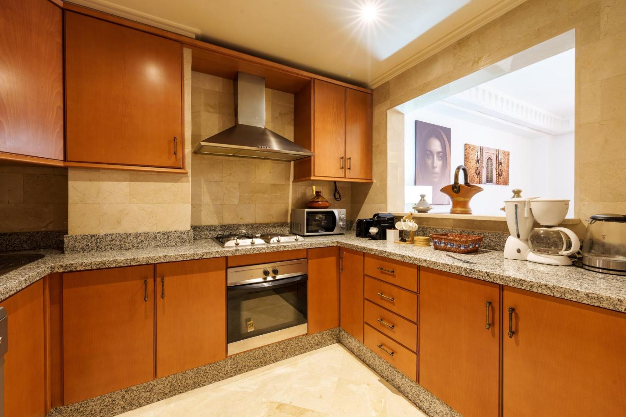 Appartement Chic Gueliz Plaza Avec Vue Marrakesh Esterno foto