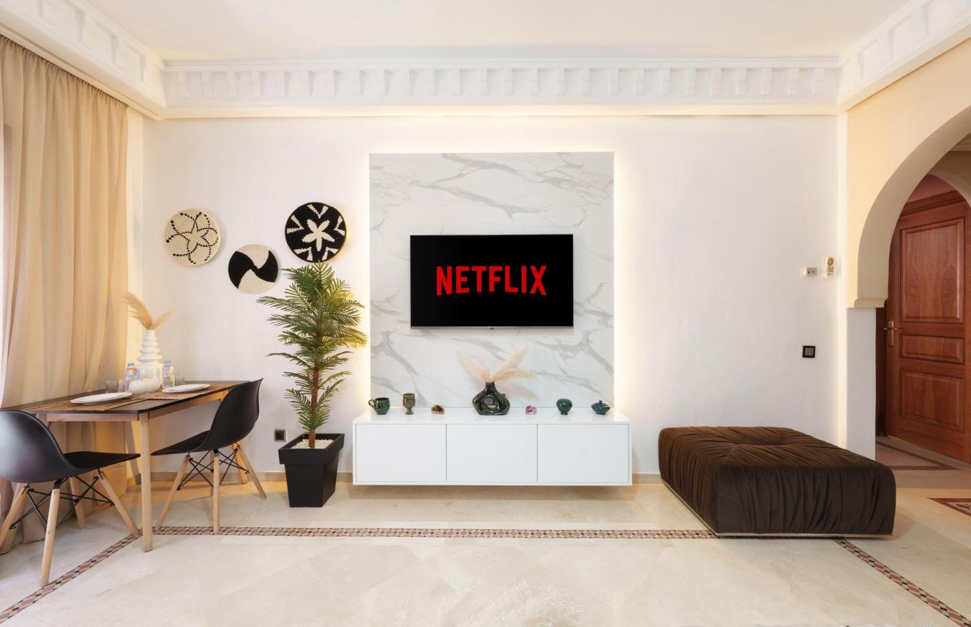 Appartement Chic Gueliz Plaza Avec Vue Marrakesh Esterno foto