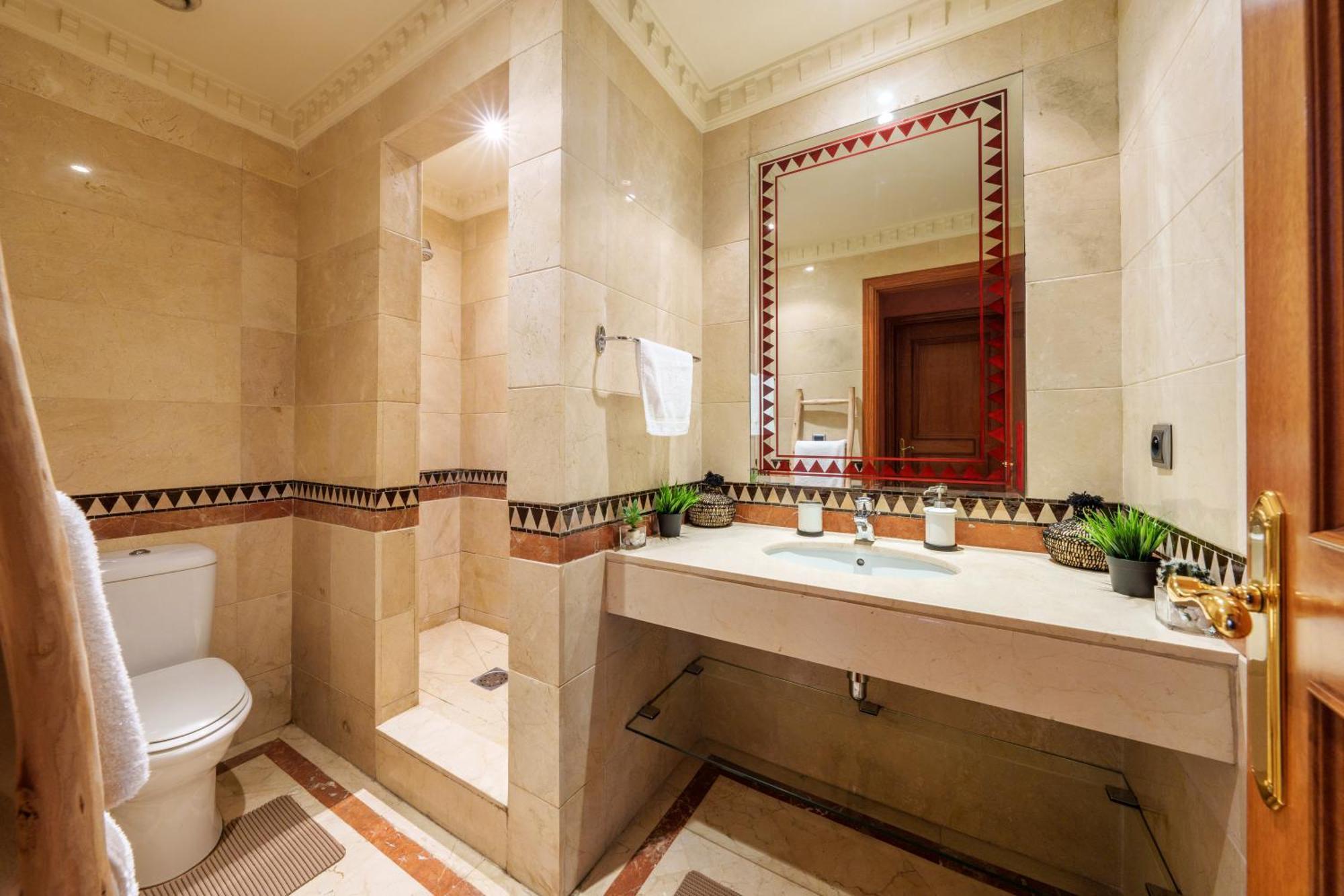 Appartement Chic Gueliz Plaza Avec Vue Marrakesh Esterno foto